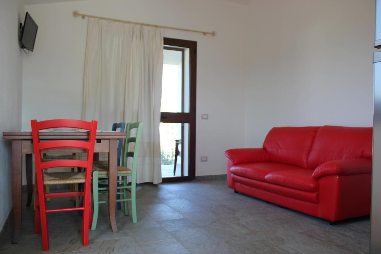 Apartmán Oleandro Lotzorai Exteriér fotografie